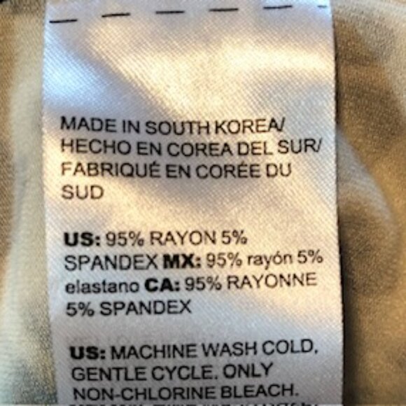 NWOT Chico's Leopard Cheetah Animal Print Top Long Sleeve Stretch 12-14 Large - Picture 7 of 7